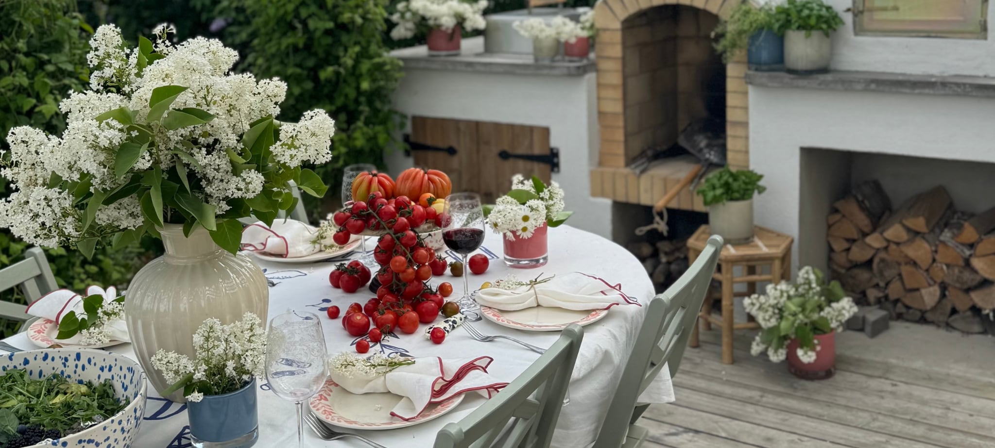 https://homeofess.com/dk/pub_docs/files/Shopthelook/HoE-Header_clara_sommardukning.png