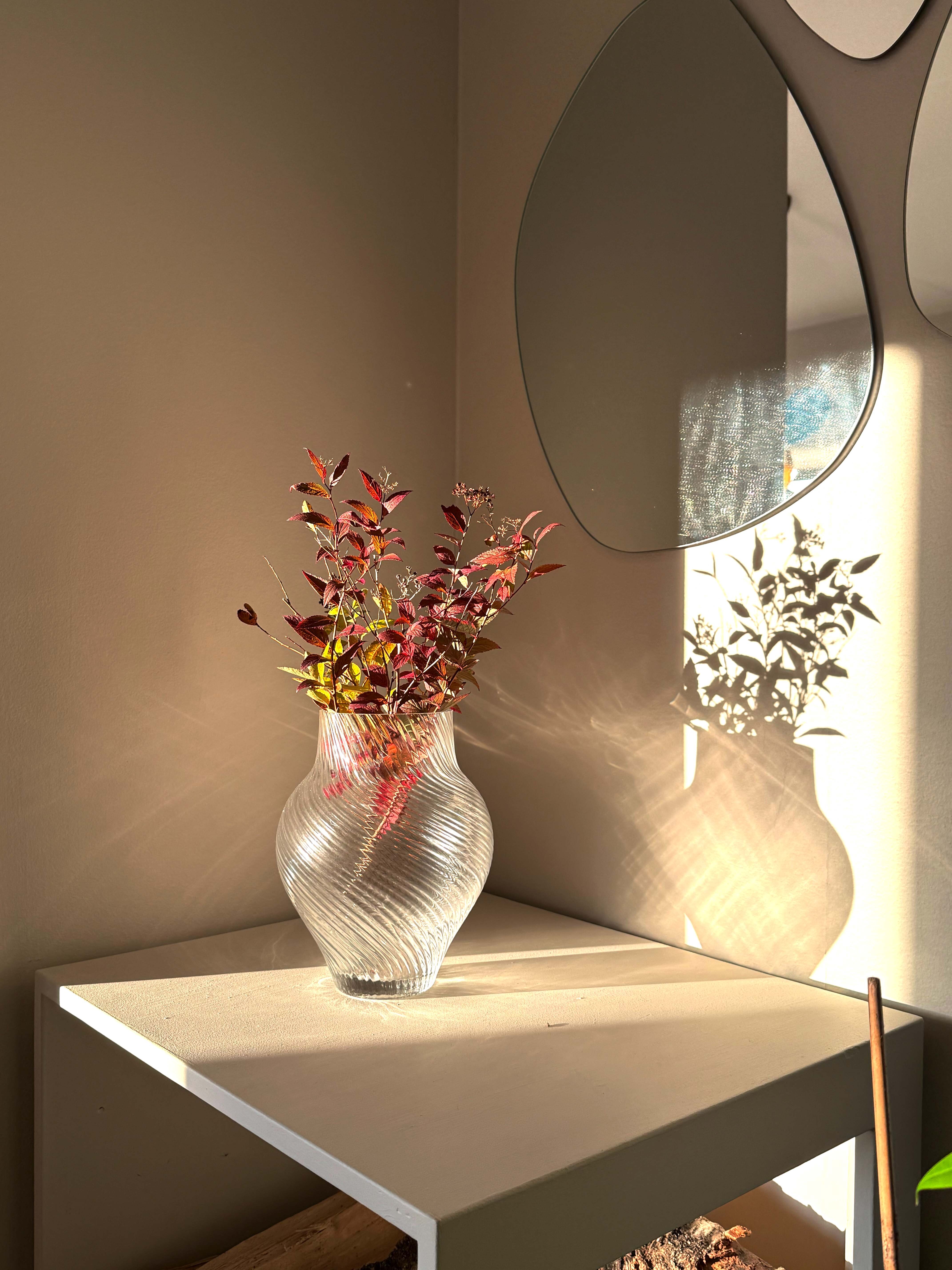 https://homeofess.com/no/pub_docs/files/sugar-vase-clear.jpg