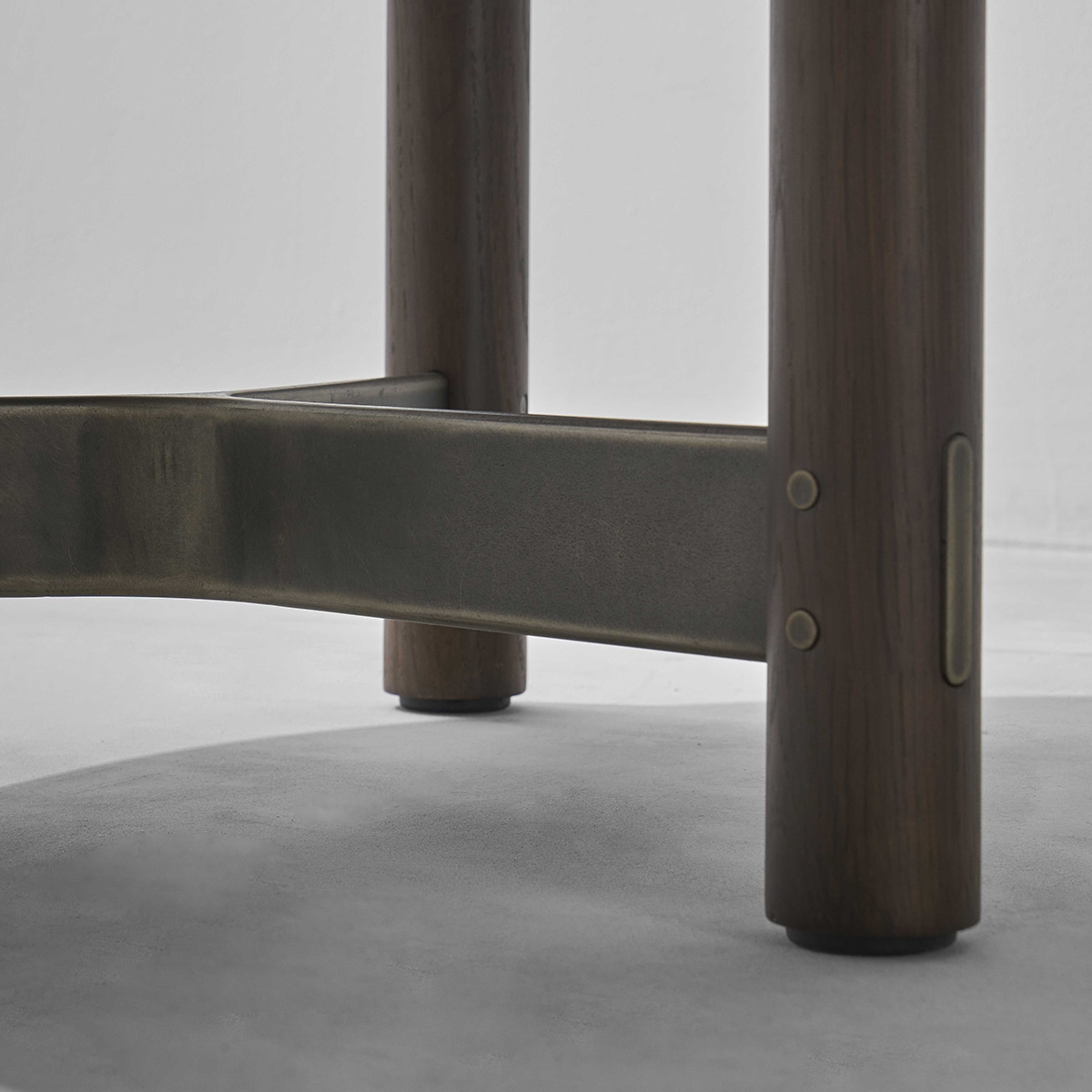 The drink, the coffee, the beautiful Ø90 - Coffee table