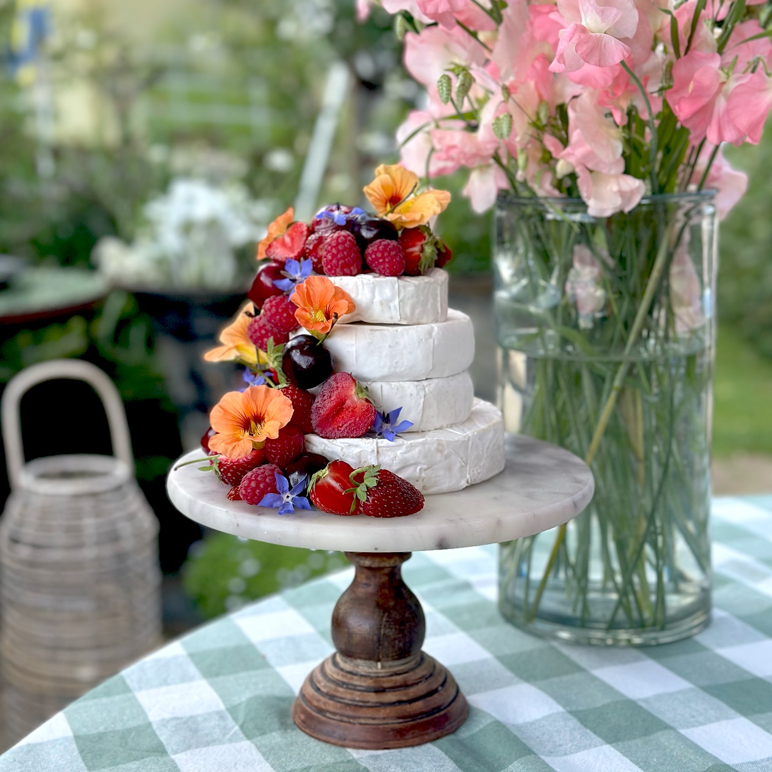 Marble Cake - Cake plate