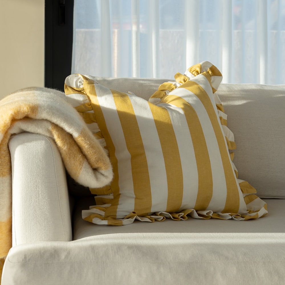 Fancy Frill - Kuddfodral 50x50