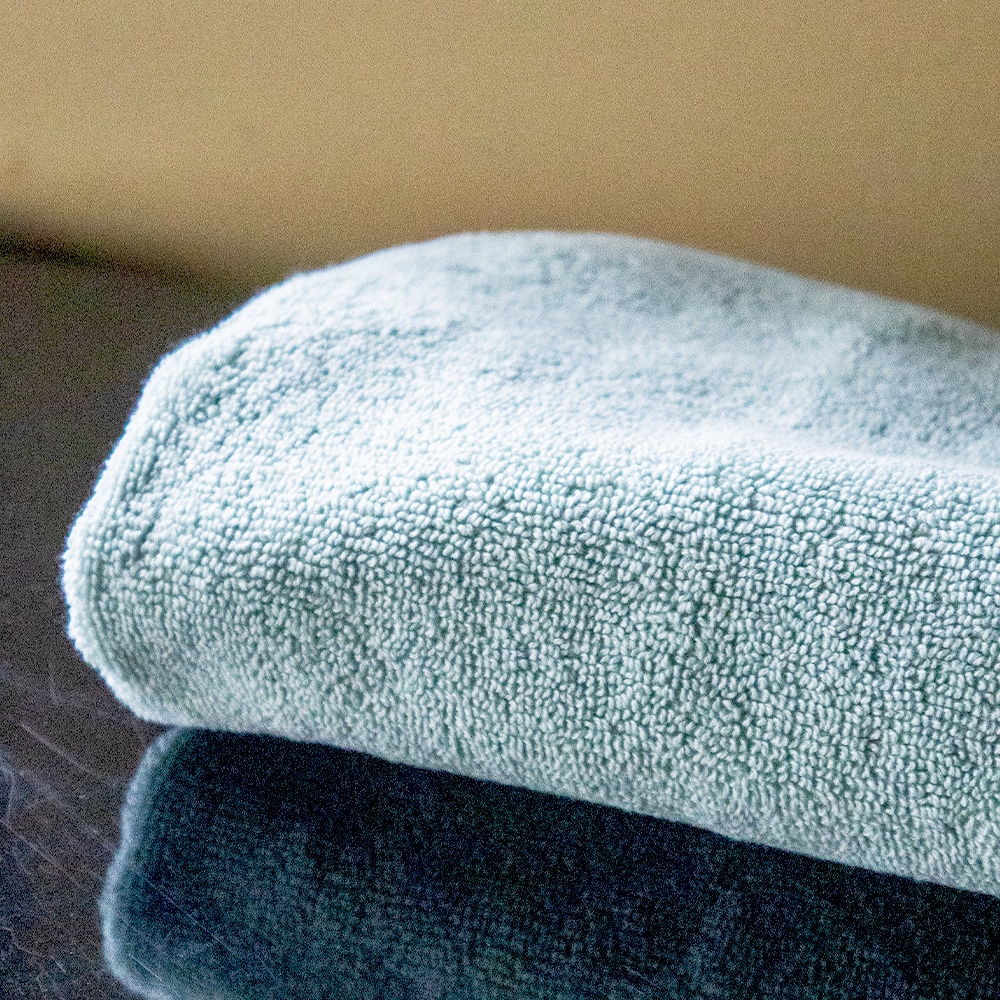 Fluffy Habits - Hand Towel 50x70cm