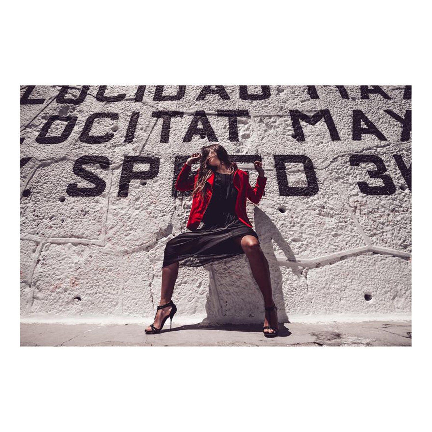 Concrete dancer