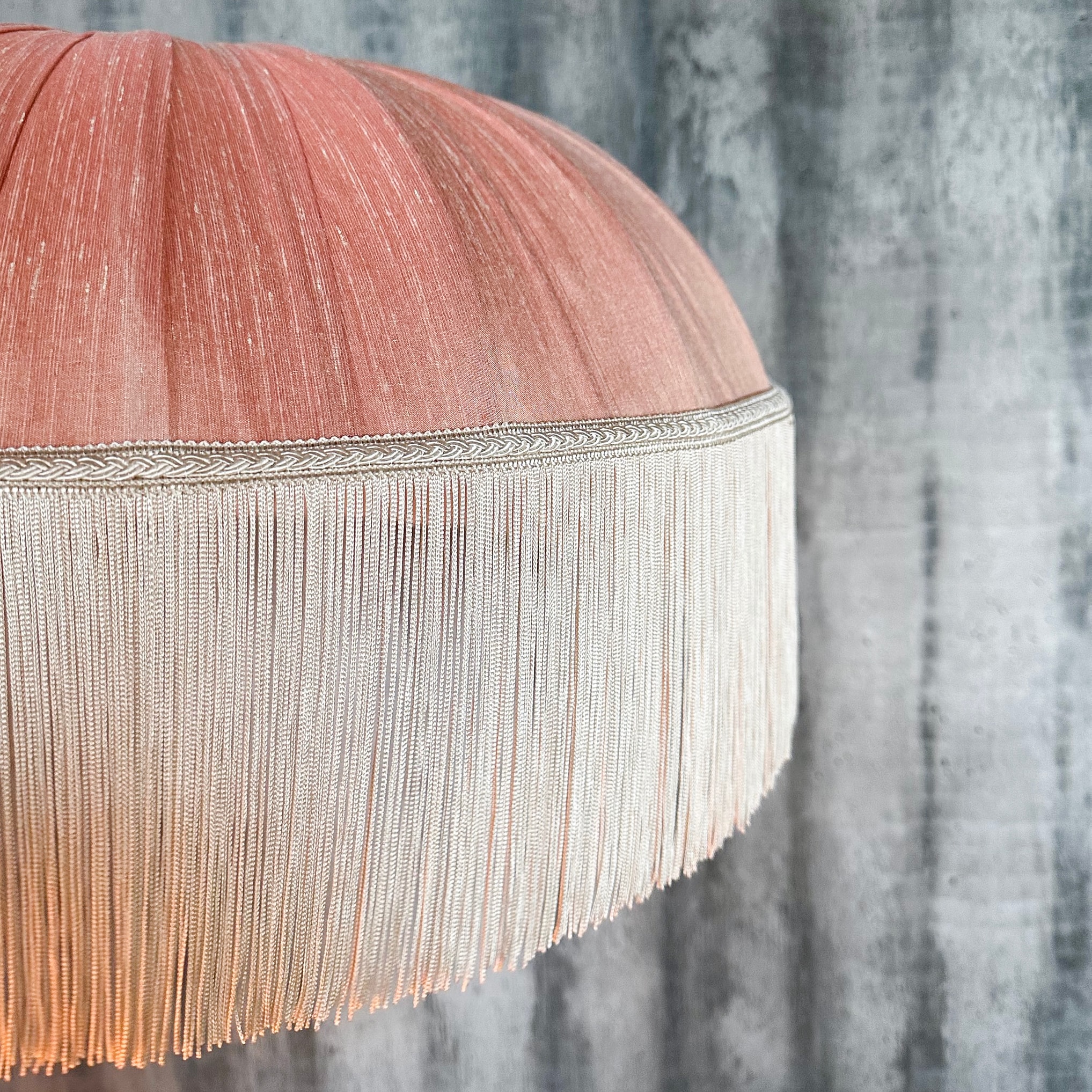 Serene Flare Small - Lampshade with fringe