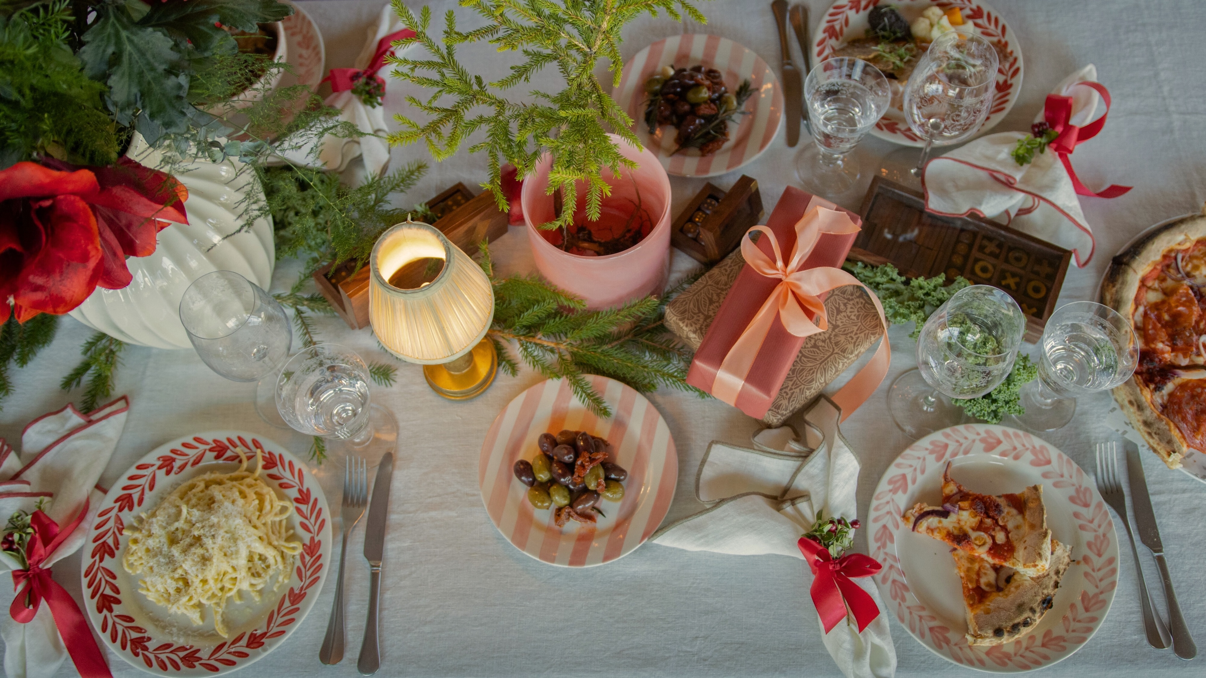 holiday table guide