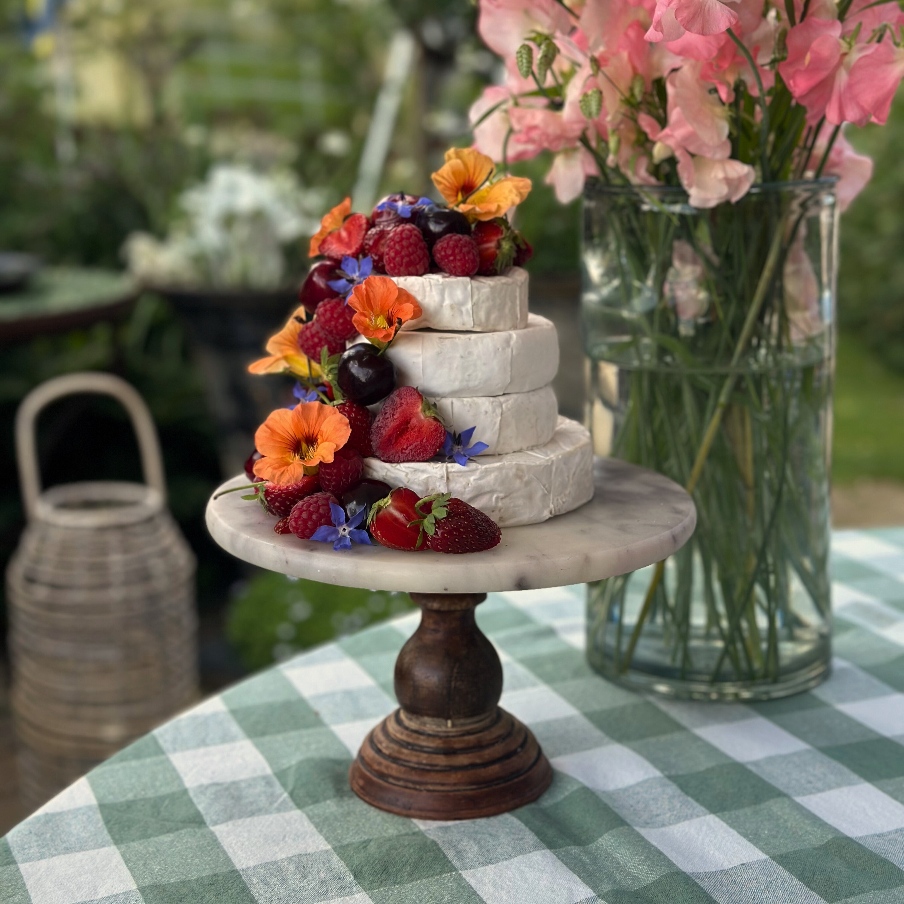 Marble Cake - Cake plate