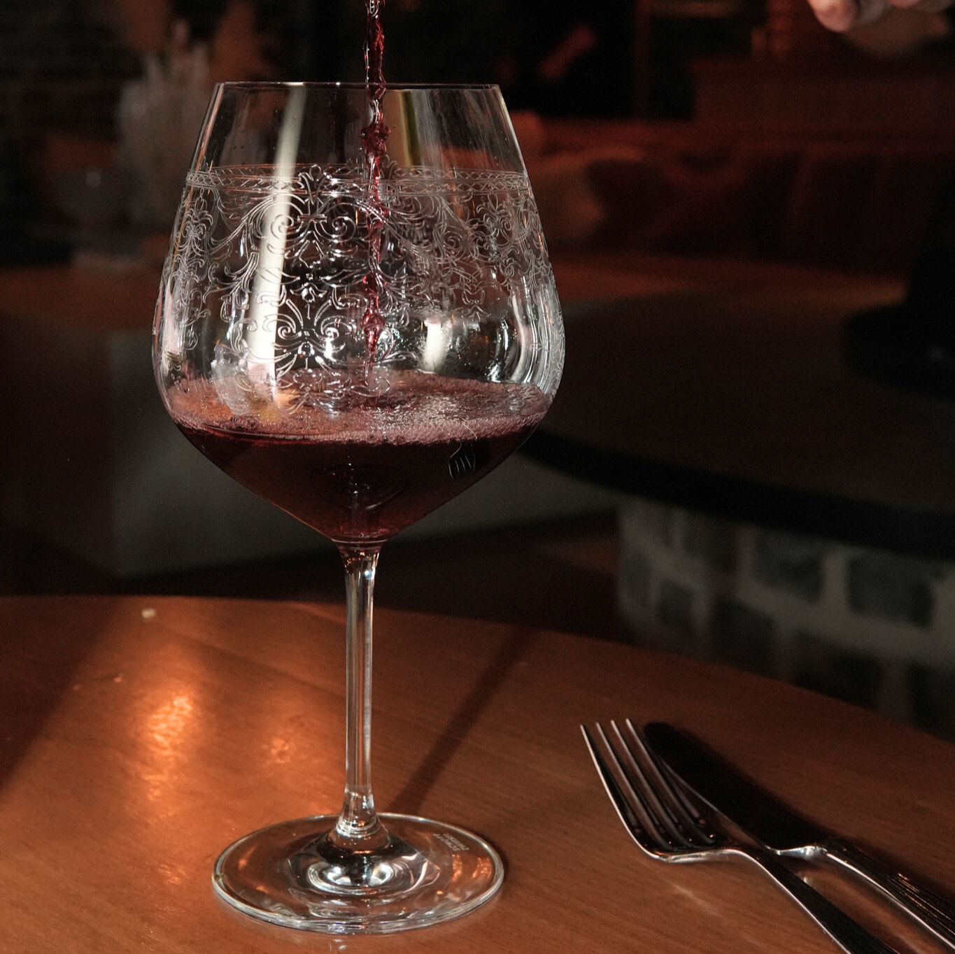 Tipsy Round Up, set of 6 - Burgundy red wine glass 650ml